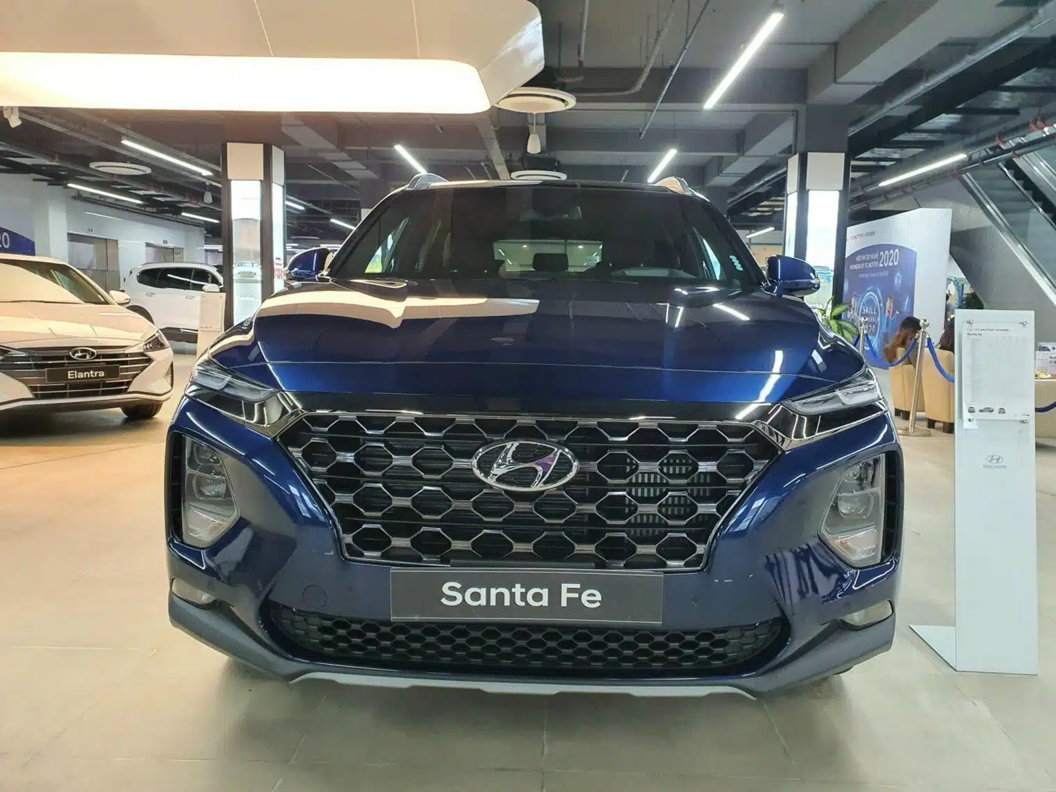 Phần đầu xe Hyundai SantaFe 2020